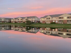 Foxfire at Valley Lakes Apartamentos