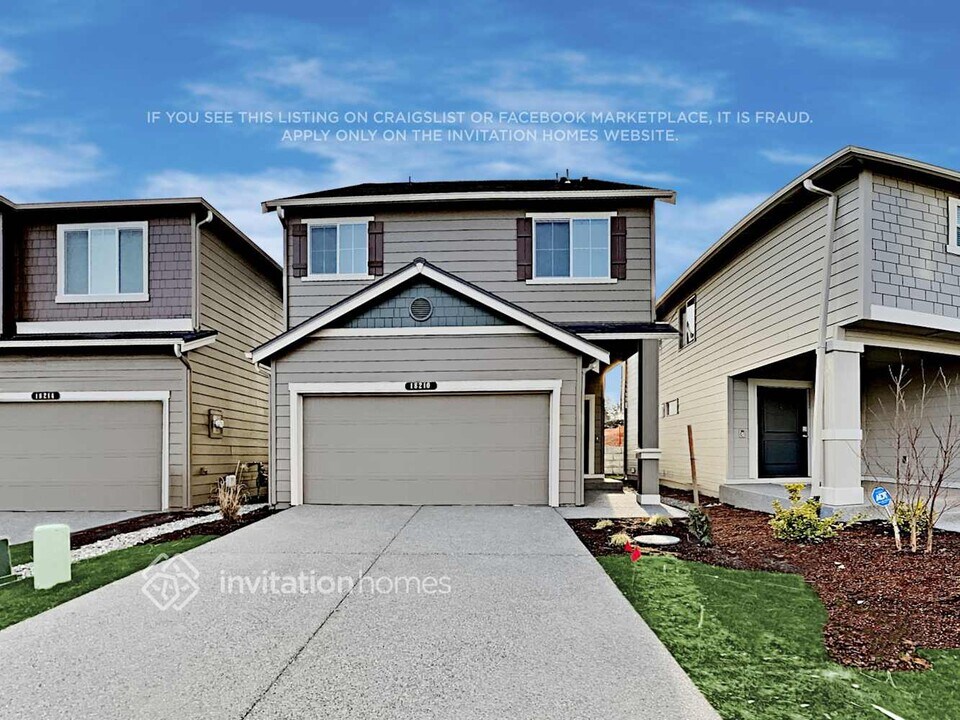 18210 107th Ave E in Puyallup, WA - Building Photo