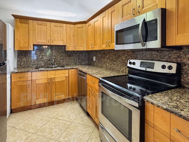 property at 390 Golfview Rd