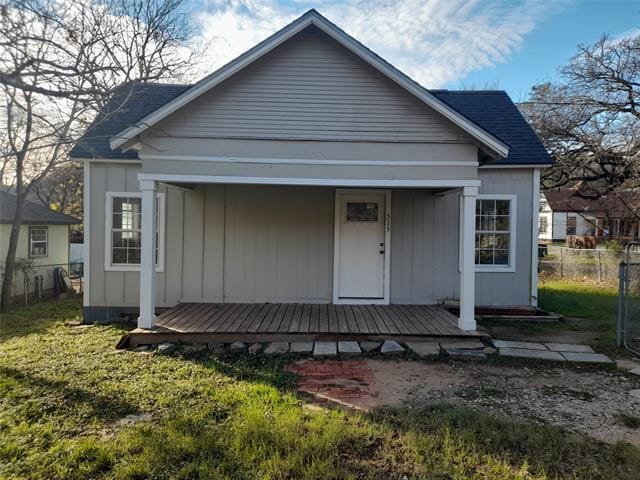 property at 515 NE 8th Ave