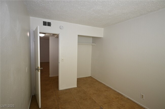 302 Eastminister Ct