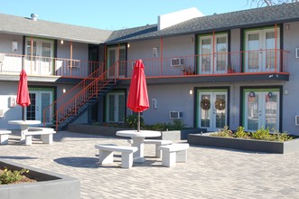 Studios on Roosevelt in Phoenix, AZ - Foto de edificio - Building Photo