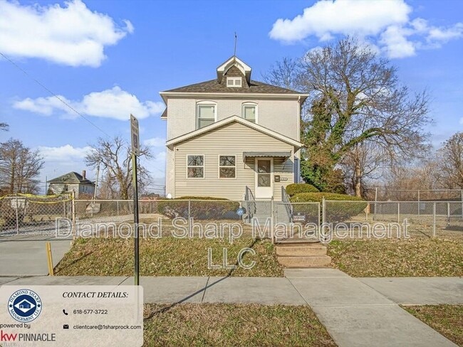 property at 625 N 24th St