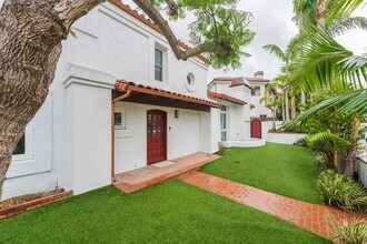 1140 Laurel Ave in Manhattan Beach, CA - Building Photo - Building Photo