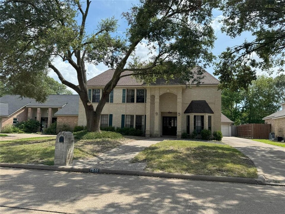 1046 Shillington Dr in Katy, TX - Building Photo