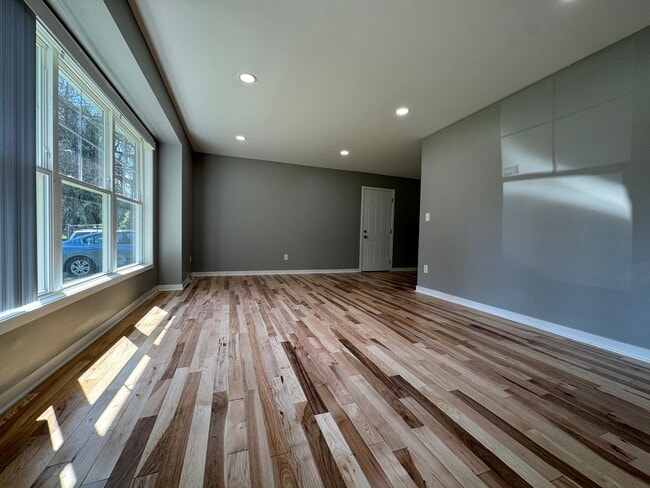 6433 Georgia Ave N in Minneapolis, MN - Building Photo - Building Photo