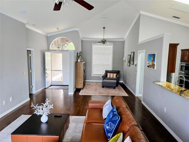 1028 Tradewinds Dr in Tarpon Springs, FL - Building Photo - Building Photo