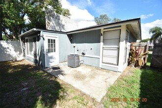 2509 E Stanley Matthew Cir in Tampa, FL - Building Photo - Building Photo