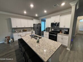 400 Eastwood Dr in Lafayette, LA - Building Photo - Building Photo