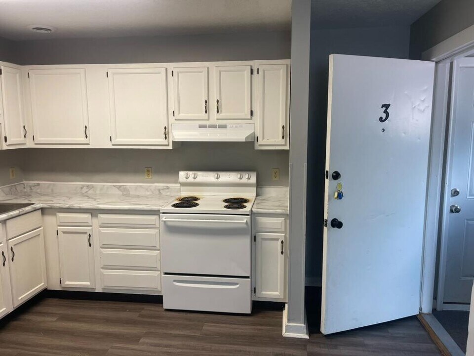 1034 N 8th St in Terre Haute, IN - Building Photo