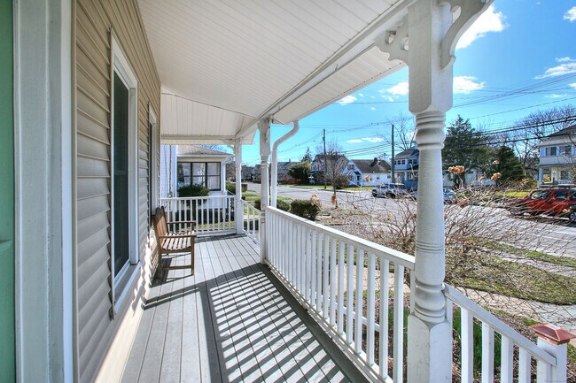 23 Gregory Blvd, Unit #2 in Norwalk, CT - Building Photo - Building Photo