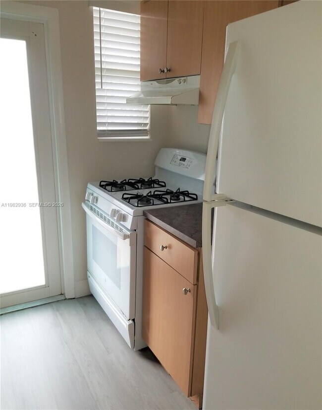 7510 Carlyle Ave in Miami Beach, FL - Building Photo - Building Photo