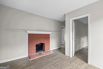 1005 Westmoor Dr NW in Atlanta, GA - Building Photo - Building Photo