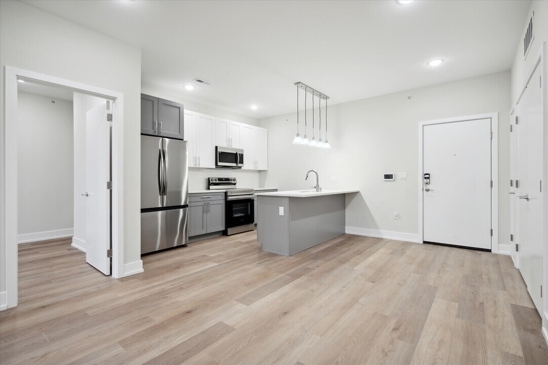 701 N 40th St, Unit #9 in Philadelphia, PA - Building Photo
