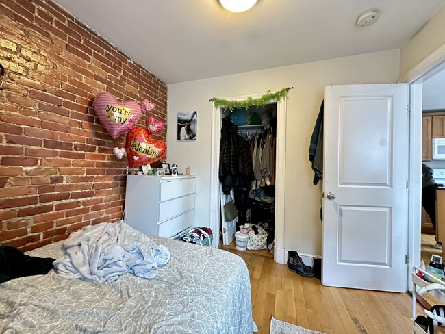 836 Huntington Ave, Unit 3 in Boston, MA - Building Photo - Building Photo