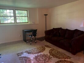 142 Blackberry Cir, Unit ADU - Heat, Hot water and Electric included in Colchester, VT - Building Photo