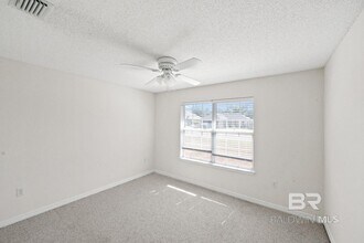 8197 Edgewood Dr in Daphne, AL - Building Photo - Building Photo