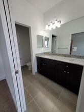 2022 Oysterwood Ln in Riviera Beach, FL - Building Photo - Building Photo