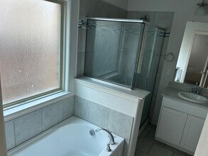 304 Lead Creek Dr in Fort Worth, TX - Building Photo - Building Photo