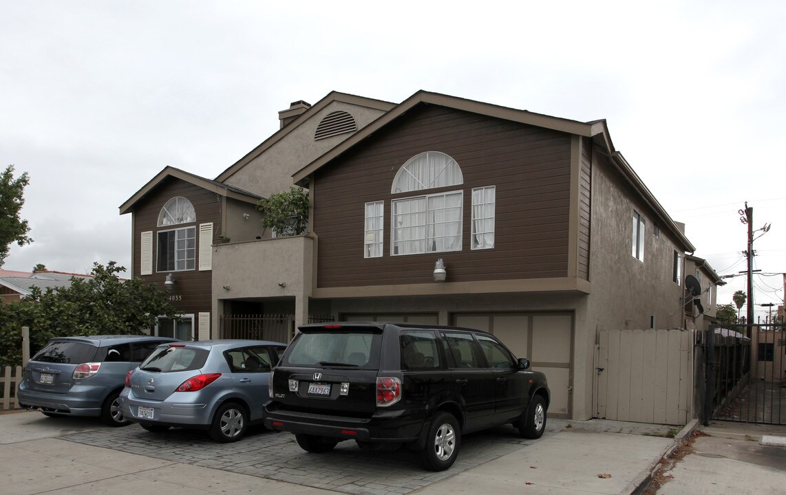 4035 44th St in San Diego, CA - Foto de edificio