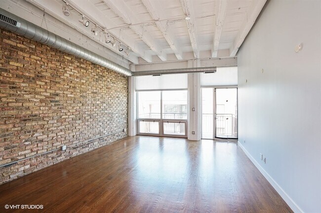 1927 N Milwaukee Ave in Chicago, IL - Building Photo - Building Photo