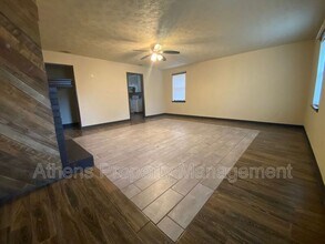1083 Kings Mill Run N in Athens, GA - Building Photo - Building Photo