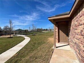 364 Cres Park Dr in Jarrell, TX - Building Photo - Building Photo
