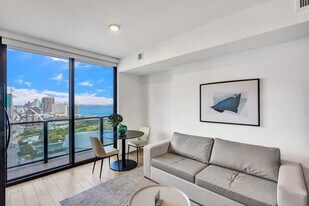 398 NE 5th St, Unit SI ID1504042P in Miami, FL - Building Photo