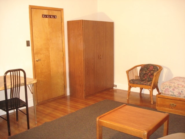 122 India St, Unit 2 B in Brooklyn, NY - Foto de edificio - Building Photo