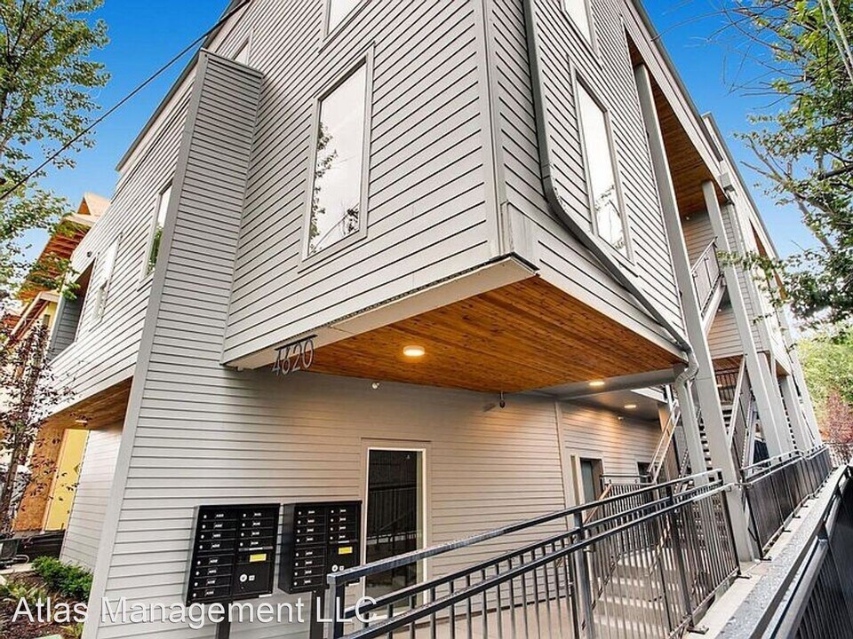 4620 N Maryland Ave in Portland, OR - Building Photo