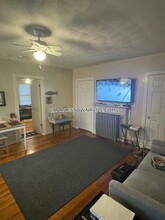 85 Ferrin St, Unit #2 in Boston, MA - Foto de edificio - Building Photo