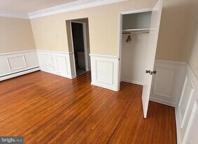 53 Llanfair Rd in Ardmore, PA - Building Photo