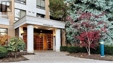 18-818 Sommerset Way in Toronto, ON - Building Photo - Building Photo