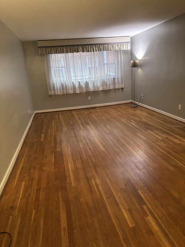 3416 Grove Ave, Unit #4