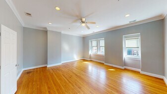1226 Saint Paul St, Unit 2 in Baltimore, MD - Building Photo