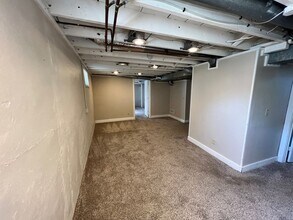 618 Bluemont Ave in Manhattan, KS - Building Photo - Building Photo