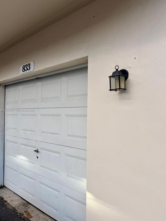833 NW 81st Terrace in Plantation, FL - Building Photo - Building Photo