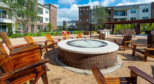 6301 Pale Sage Dr, Unit 3205 in Houston, TX - Building Photo - Building Photo