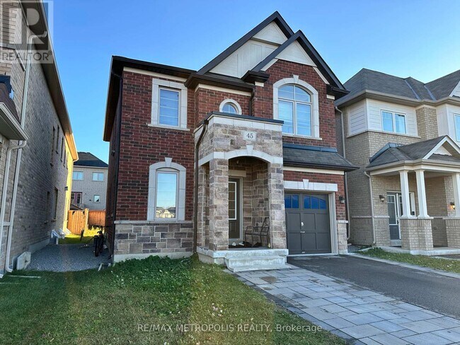 45 Kavanagh Ave in East Gwillimbury, ON - Building Photo - Building Photo