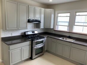 69 Schley St, Unit 1 in Newark, NJ - Building Photo - Building Photo