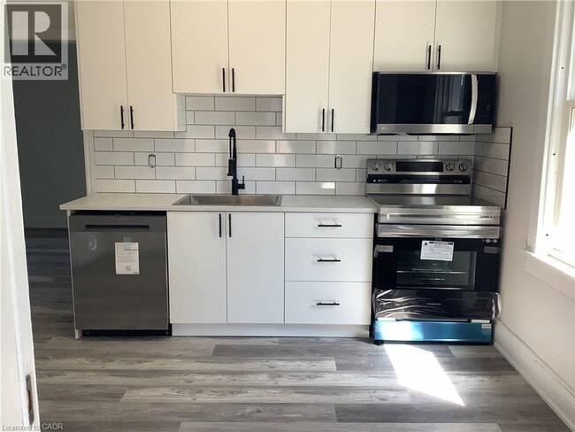 90 Kent St S in Simcoe, ON - Building Photo - Building Photo