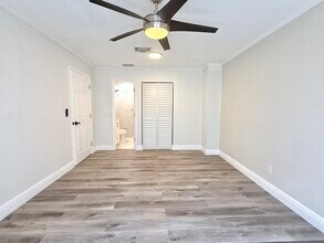 1735 Michigan Ave NE in St. Petersburg, FL - Building Photo - Building Photo