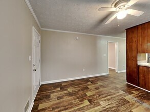 1811 Wendell Way in Morrow, GA - Building Photo - Building Photo