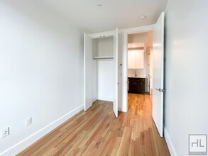 754 Grand St in Brooklyn, NY - Building Photo - Building Photo