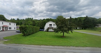 796 S Barre Rd, Unit 9 in Barre, VT - Building Photo