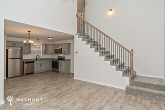 1208 Cottonwood Dr in Clarksville, TN - Foto de edificio - Building Photo