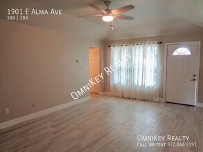 1901 E Alma Ave in Sherman, TX - Building Photo - Building Photo