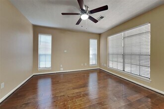 151 E Pathfinders Cir in Spring, TX - Building Photo - Building Photo