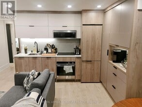 20 Lukow Terrace in Toronto, ON - Building Photo - Building Photo
