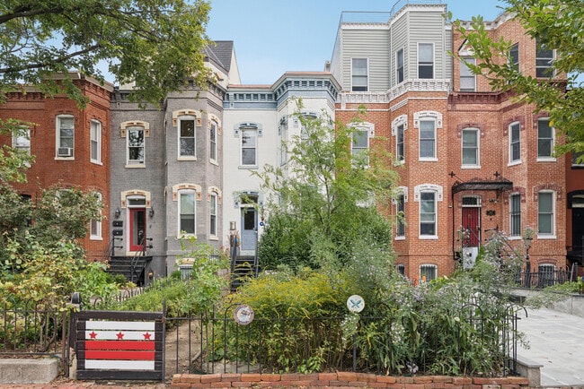 1711 New Jersey Ave NW in Washington, DC - Building Photo - Building Photo